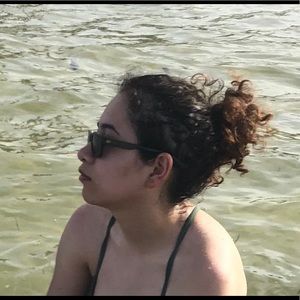 Meet your Posher, Lena